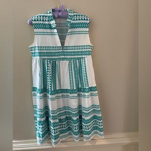 Short sundress size small v-neck NWOT